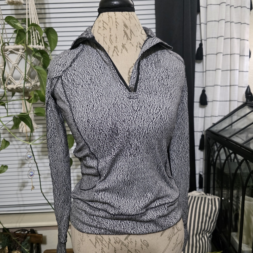 Lululemon Athletica Black and White Patterned Jacket